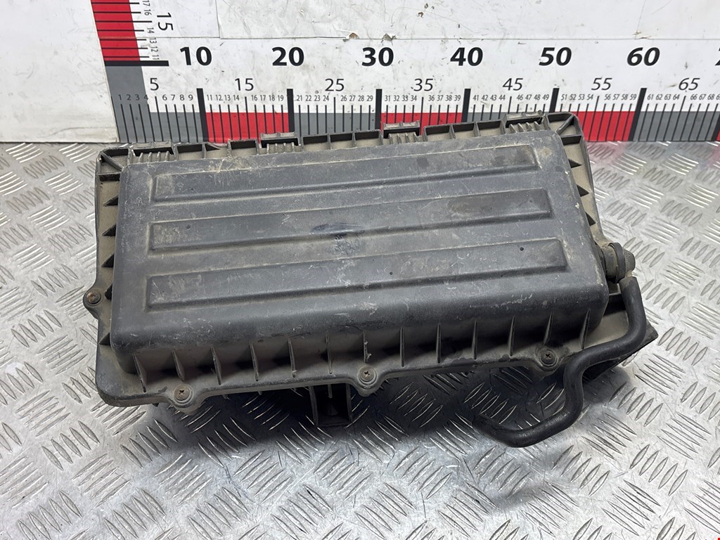 Корпус воздушного фильтра Volkswagen Polo 5 (2009-2022)