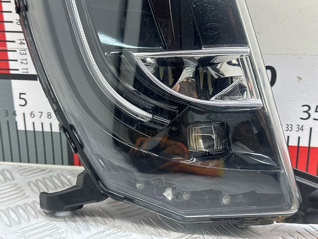 Фара противотуманная правая (ПТФ) TESLA Model S I 2012-н.в.