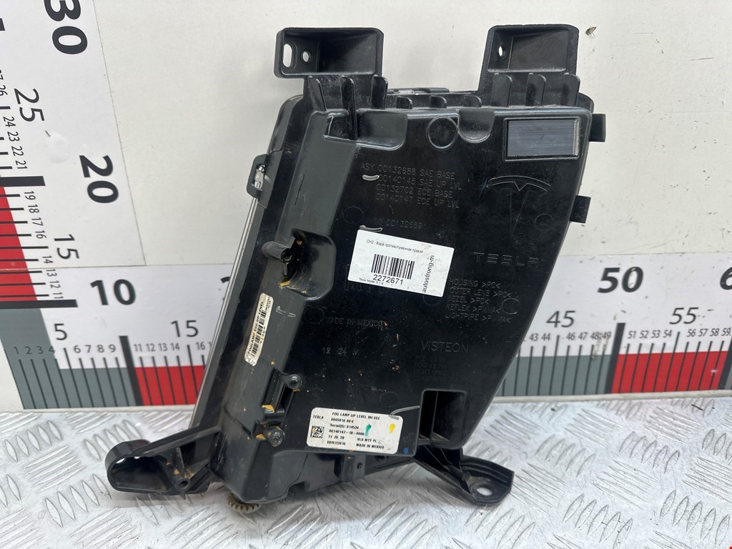 Фара противотуманная правая (ПТФ) TESLA Model S I 2012-н.в.