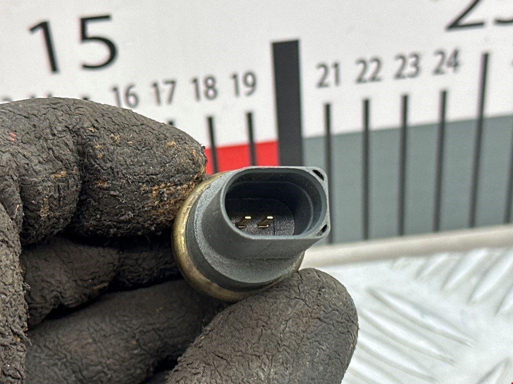 Датчик температуры (охлаждающей жидкости) VOLKSWAGEN Tiguan 2007-2018