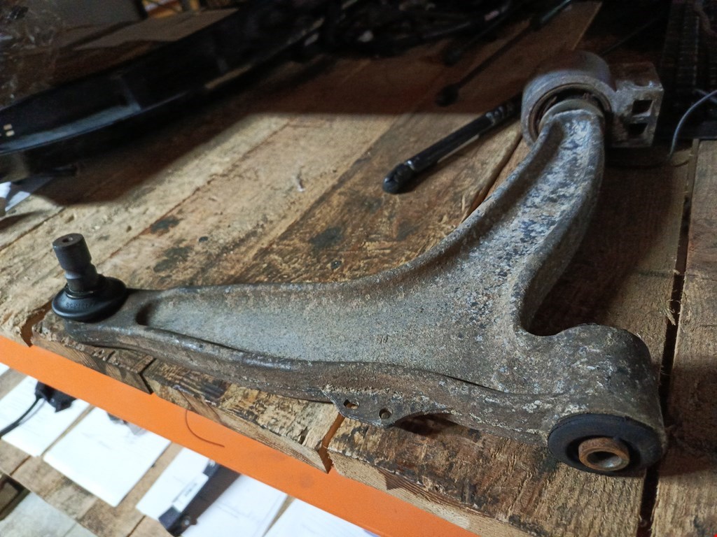 Рычаг передний правый Opel Signum (2003-2008)