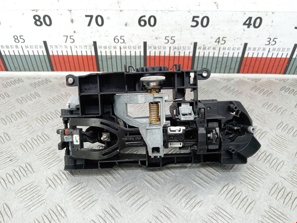 Ручка двери задней наружная правая BMW 5er 5 серия F10/F11/F07 2009-2017