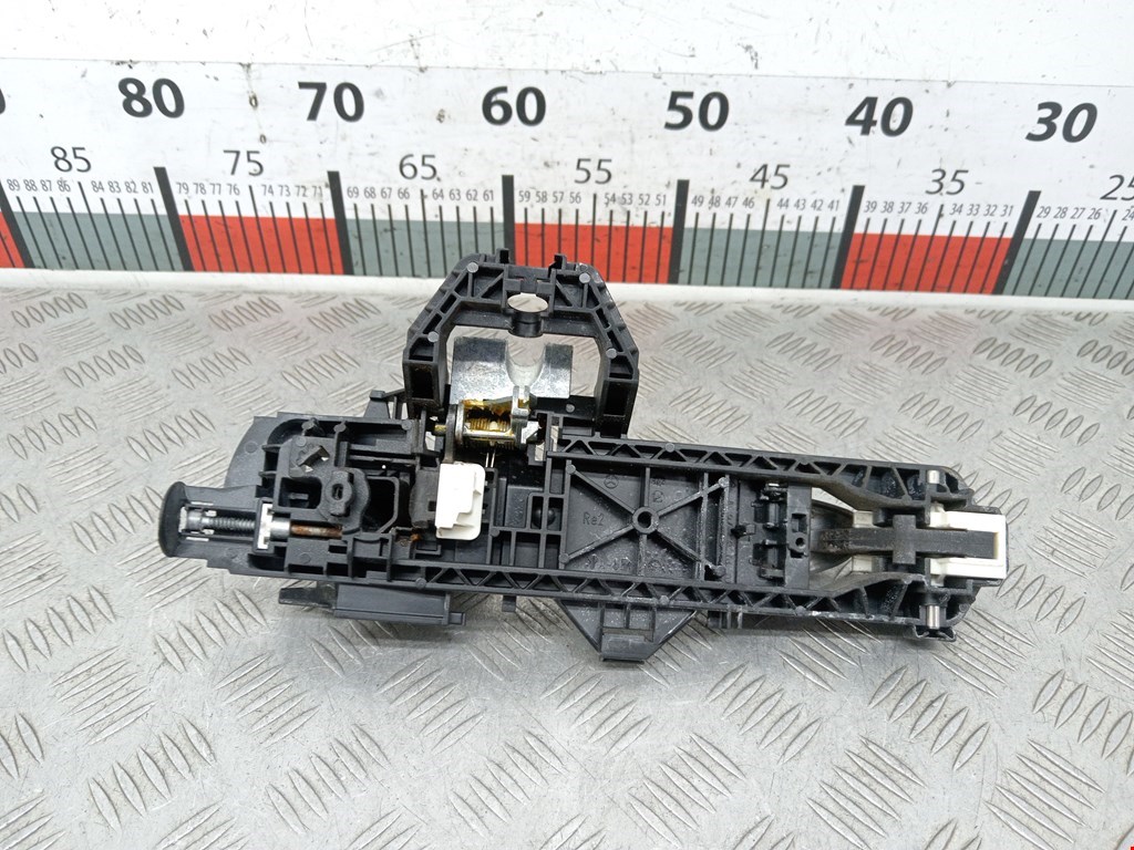 Ручка двери задней наружная правая MERCEDES-BENZ C-Class C-klasse W204 2007-2015