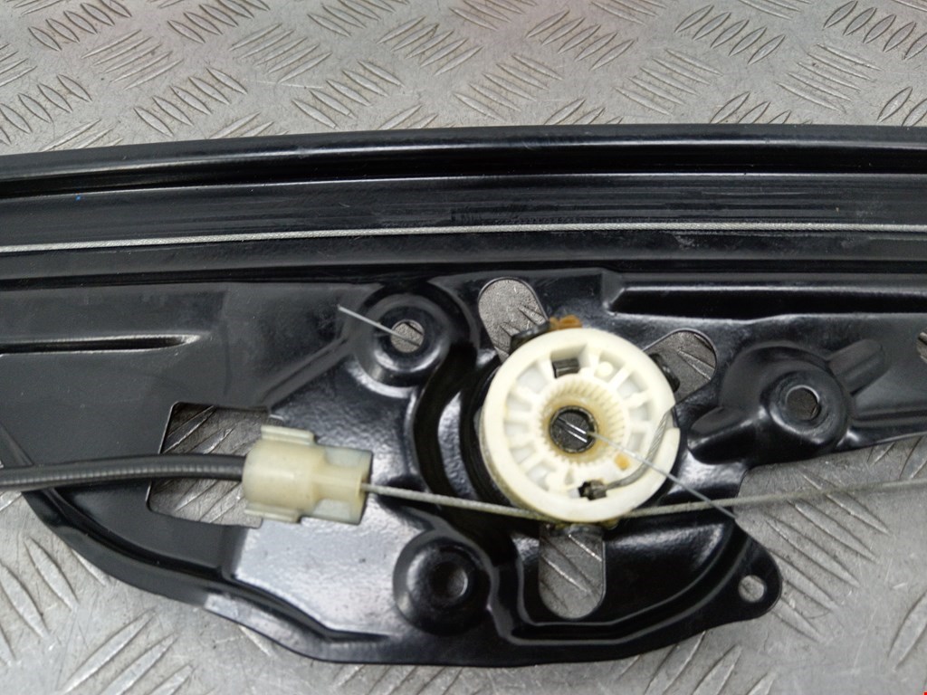 Стеклоподъемник задний левый BMW 5er 5 серия E60/E61 2003-2010