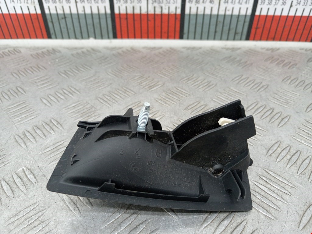 Ручка дверная задняя внутренняя правая BMW 5er 5 серия E60/E61 2003-2010