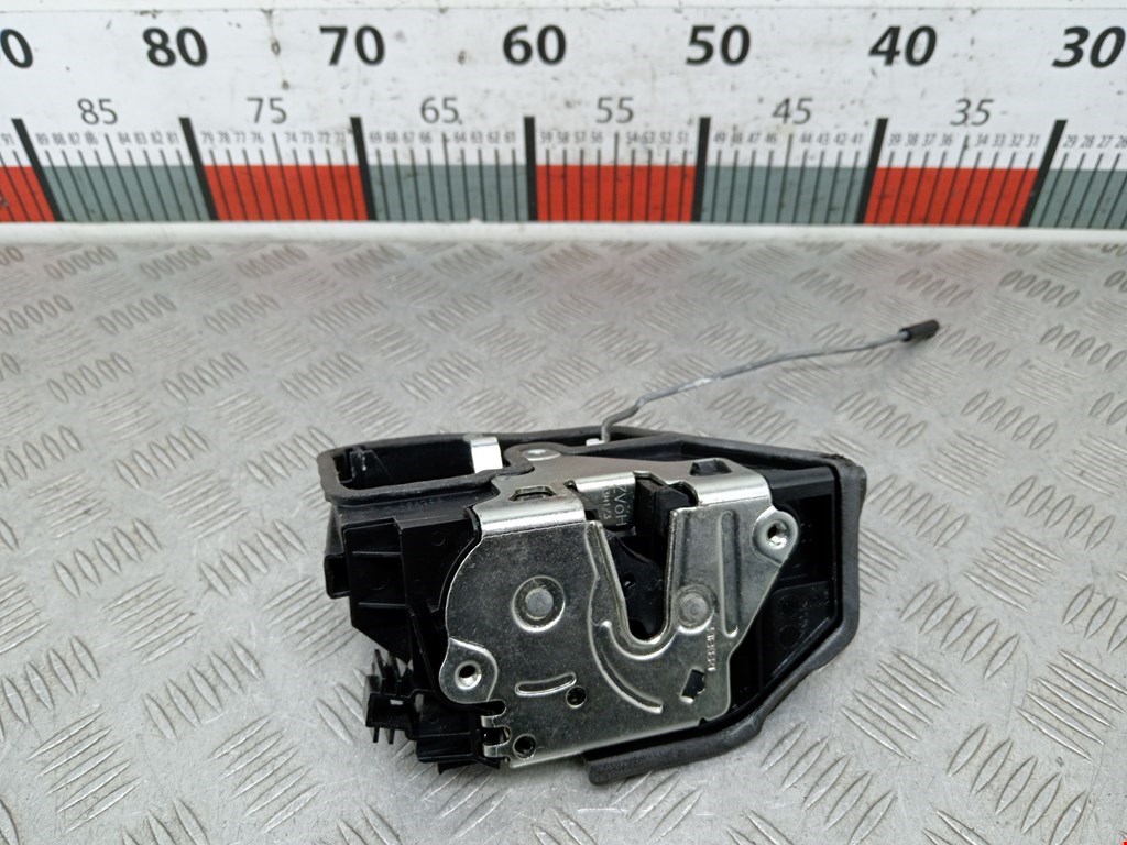 Замок двери передней правой BMW 5er 5 серия F10/F11/F07 2009-2017