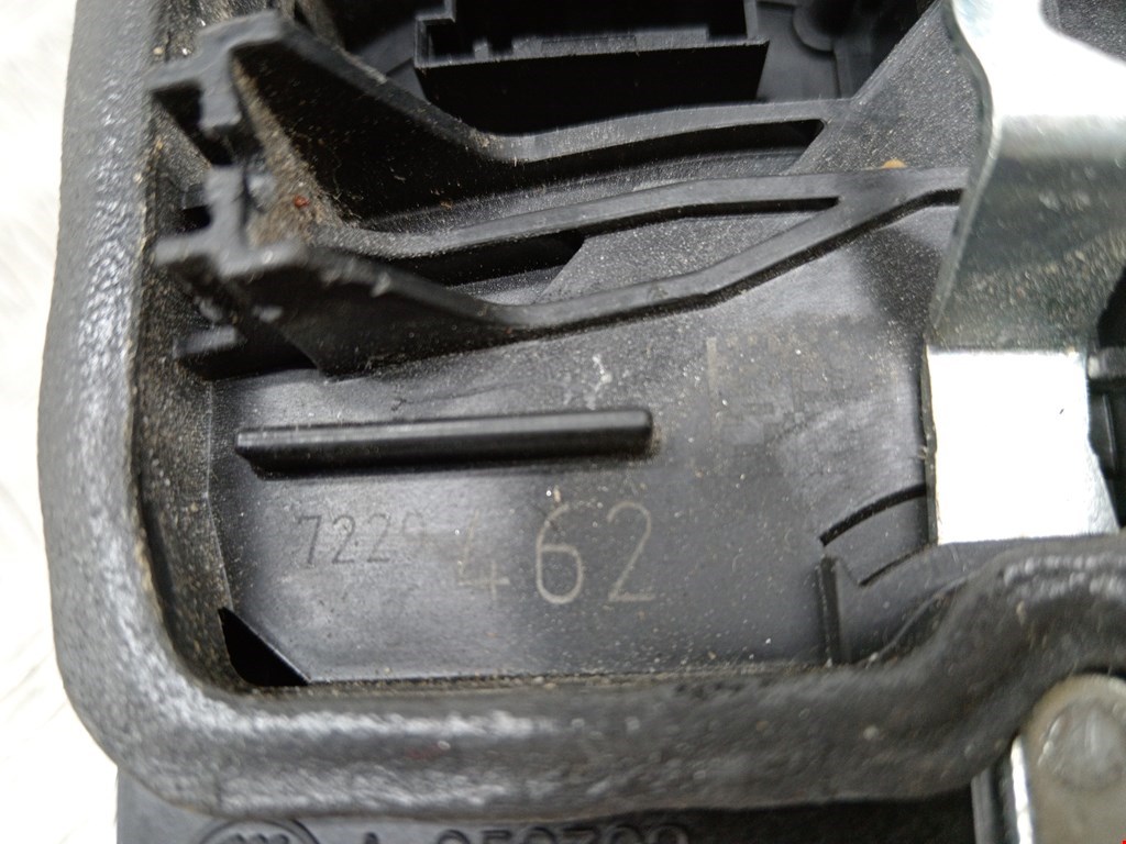 Замок двери передней правой BMW 5er 5 серия F10/F11/F07 2009-2017