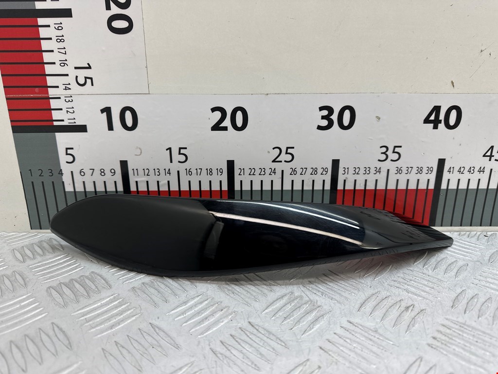 Накладка декоративная BMW 3-Series (F30/F31/F34/F35) (2011-2020)