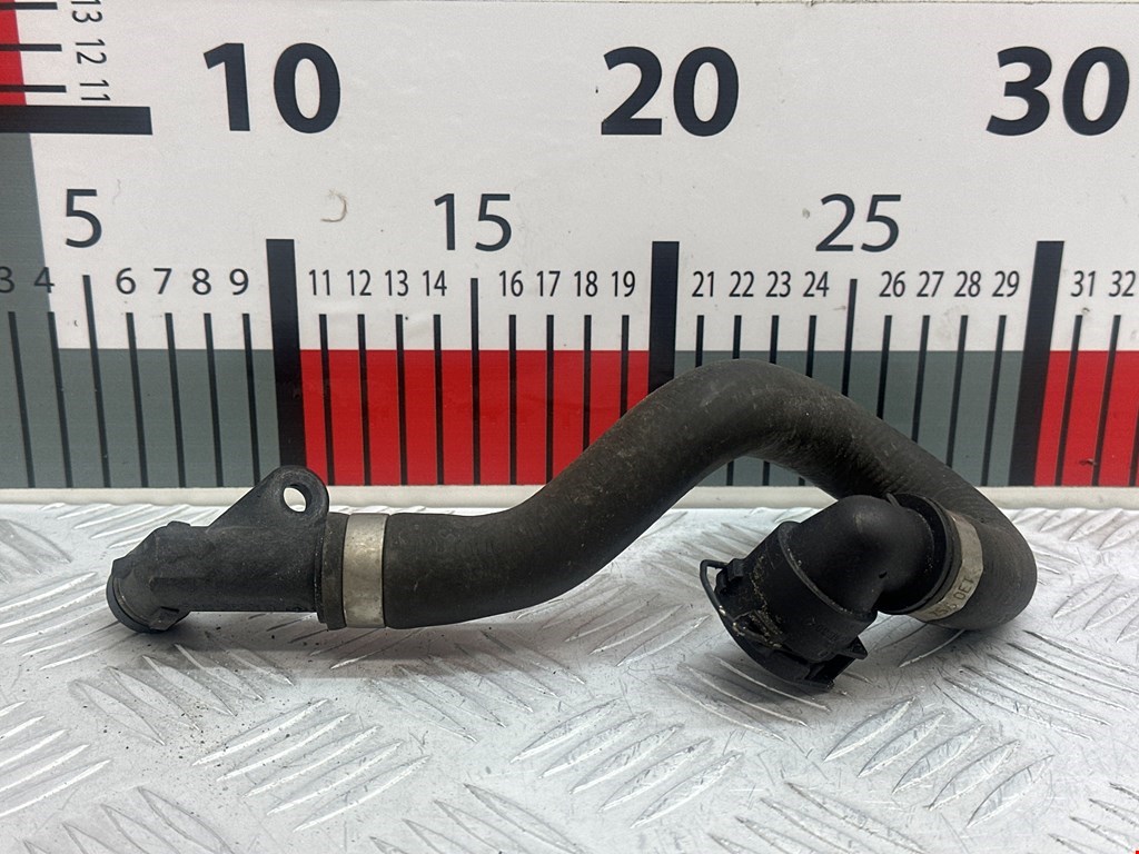 Патрубок системы охлаждения BMW 3-Series (E90/E91/E92/E93) (2004-2013)