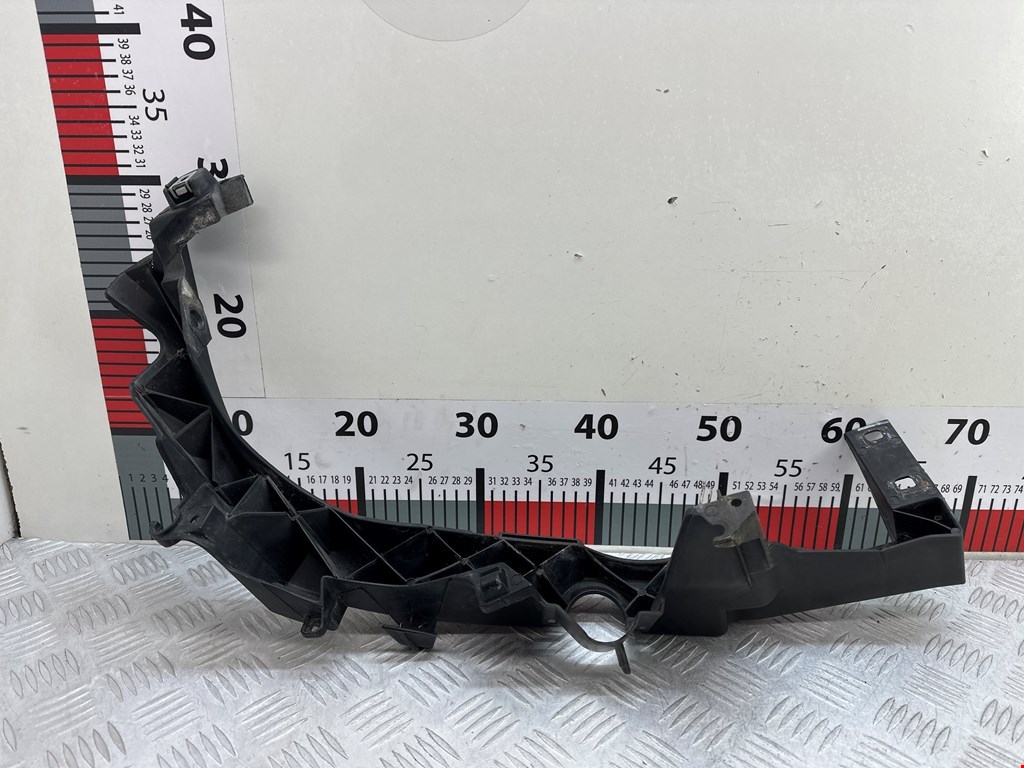 Кронштейн фары левый BMW 3er E90/E91 2005-2012