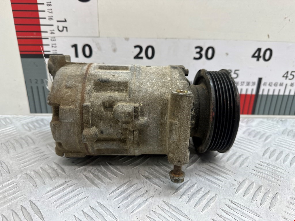 Компрессор кондиционера (системы кондиционирования) AUDI A4 B7 2004-2007