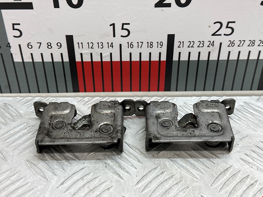 Замок капота BMW 5er 5 серия E60/E61 2003-2010