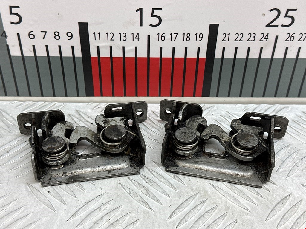 Замок капота BMW 5er 5 серия E60/E61 2003-2010