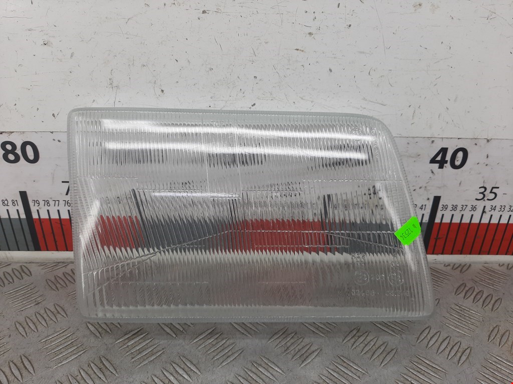 Стекло фары правой Ford Transit 3 (1986-2000)