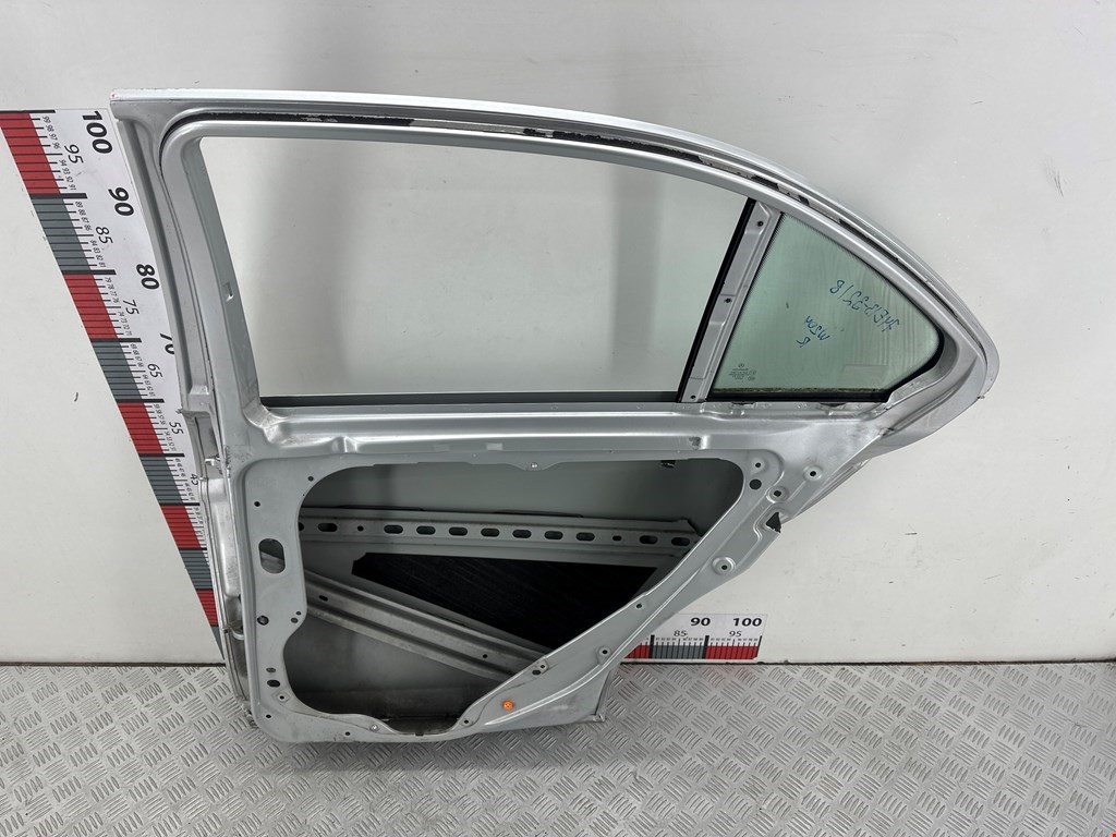 Дверь задняя правая MERCEDES-BENZ C-Class C-klasse W204 2007-2015