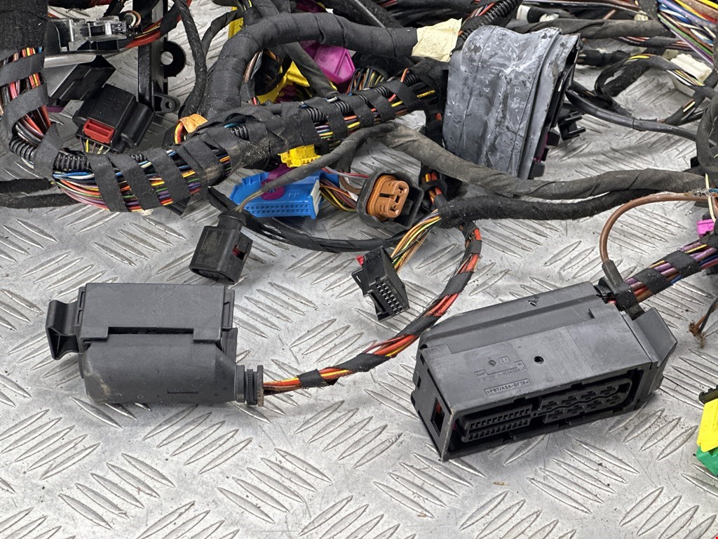 Проводка коса VOLKSWAGEN Tiguan 2007-2018