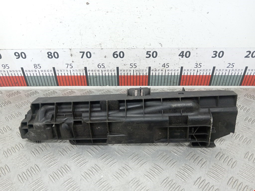 Кронштейн (крепление) радиатора BMW 3er E90/E91 2005-2012