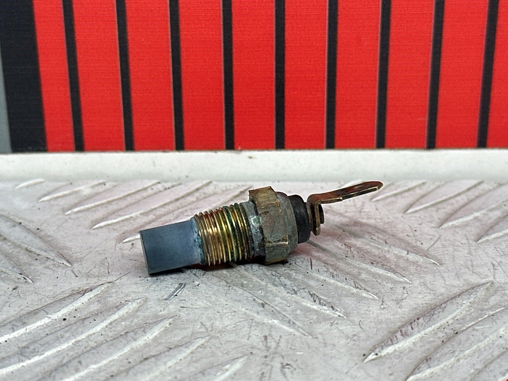Датчик температуры (охлаждающей жидкости) MITSUBISHI Space Star 1999-2006